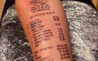 A nap hülyéje: McDonalds számlát tetováltatott magára